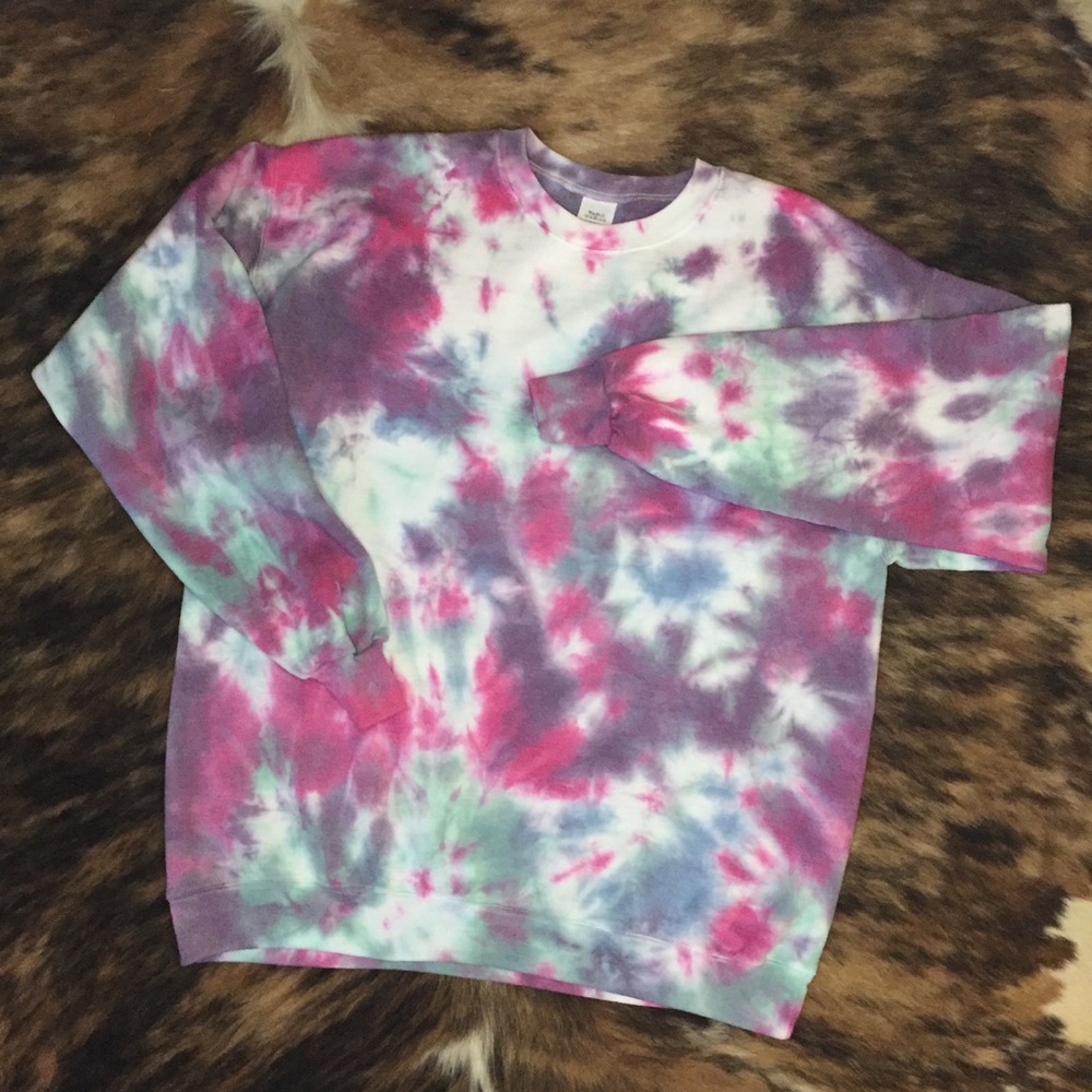 Peace Love Tiedye Sweatshirt NWT